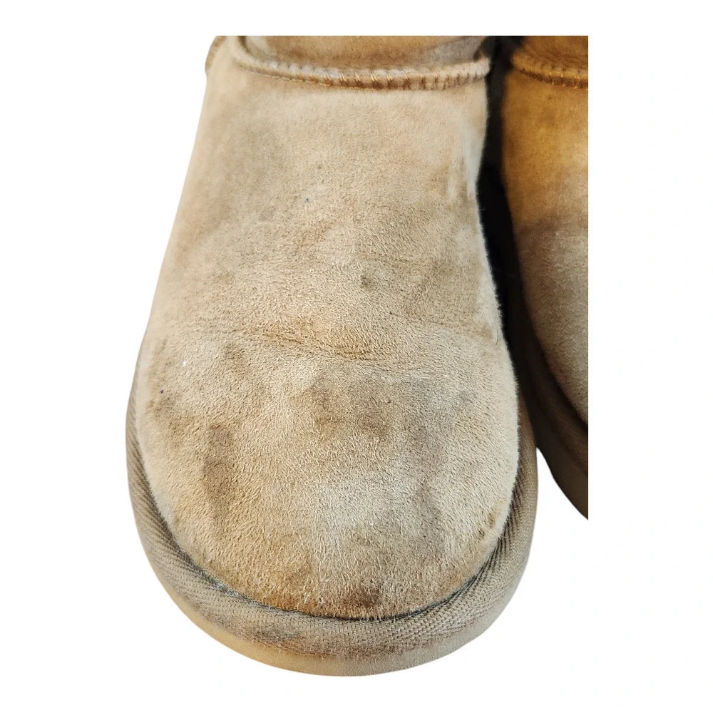 Ugg kids girls short boots‎ sz 5 brown sheepskin and leather